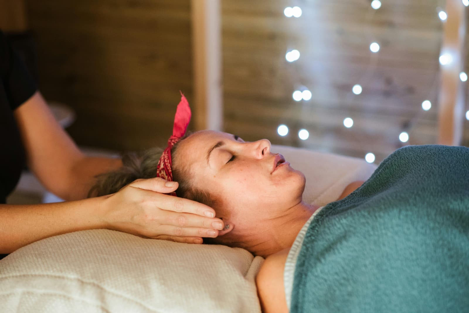 Experience Effective Muscle Therapy through Deep Tissue Massage Barsha Dubai